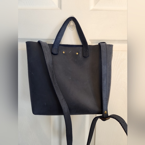 Portland leather AP small crossbody tote bag - Picture 8 of 8